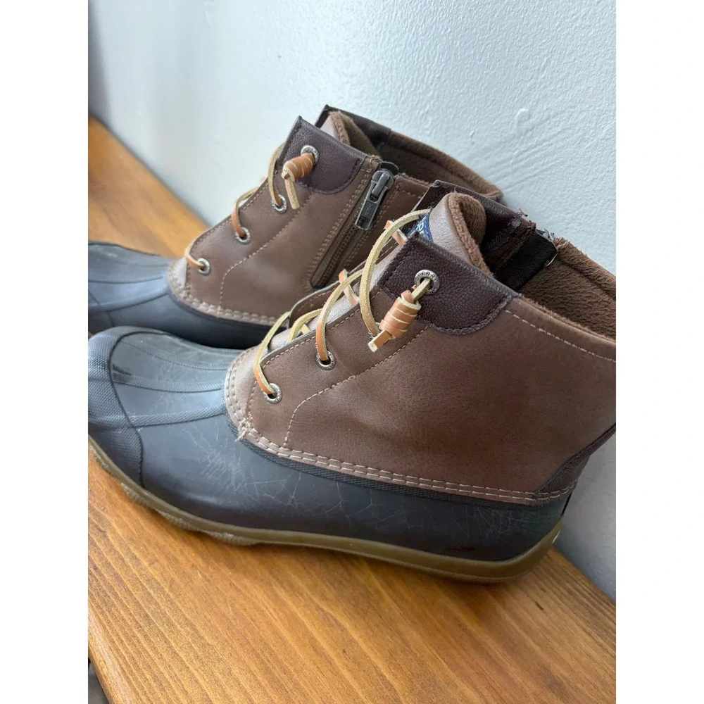 Sperry saltwater duck